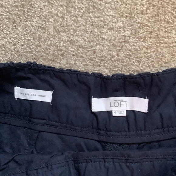 Ann Taylor Loft navy lace shorts, size 4 - Picture 3 of 5